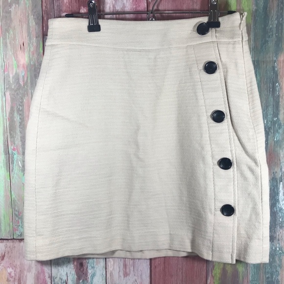 Ann Taylor Dresses & Skirts - Ann Taylor cream button Skirt
